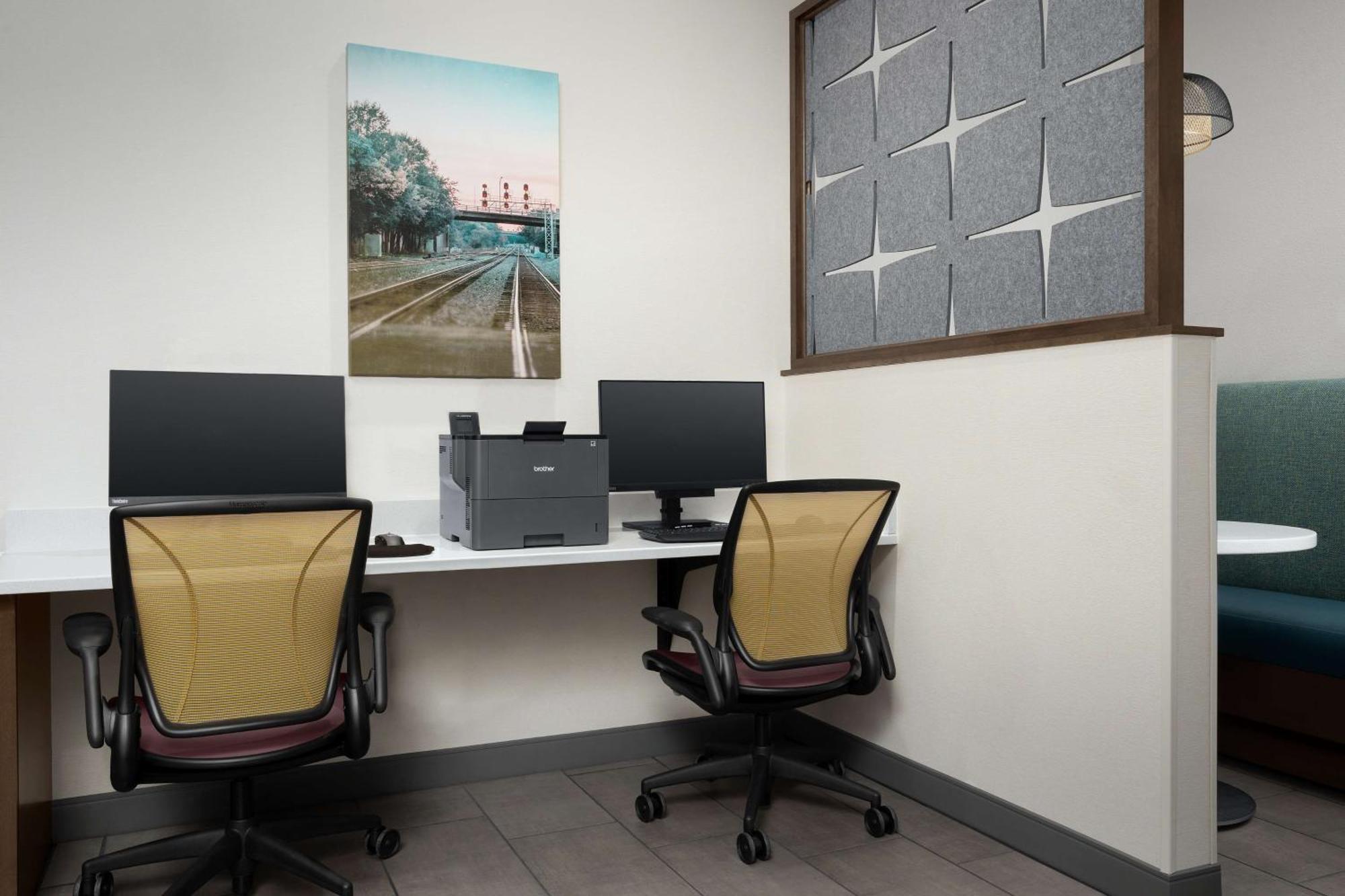 Hampton Inn & Suites Durham University Medical Center Экстерьер фото
