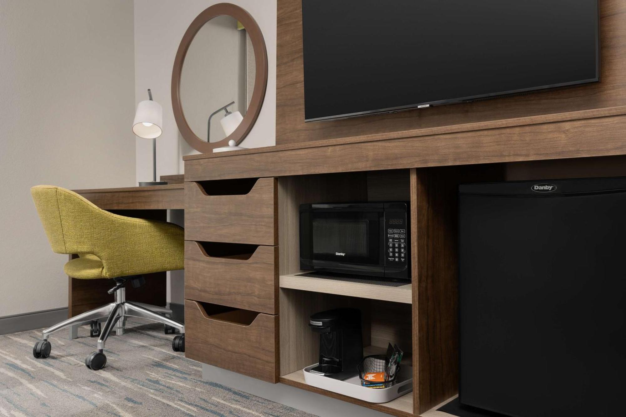 Hampton Inn & Suites Durham University Medical Center Экстерьер фото